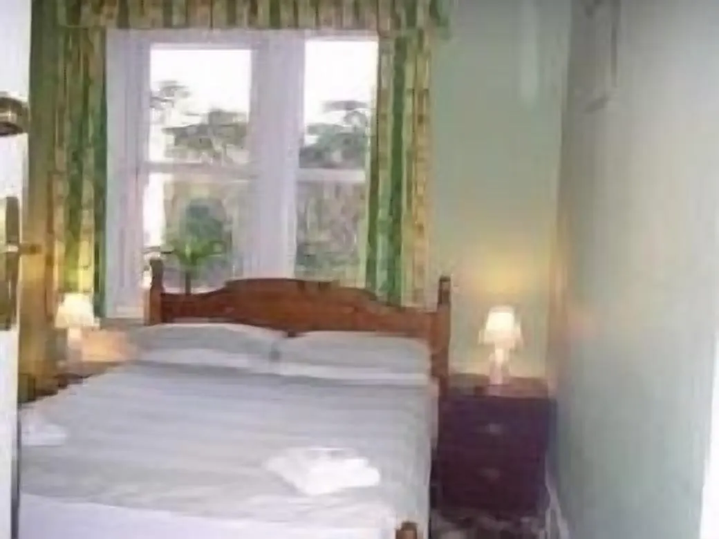 Ingledene Guest House Bournemouth Bed & Breakfast